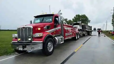 Heavy Truck Recovery Lake County IL
