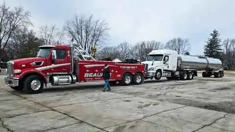 Heavy Truck Towing Kankakee IL
